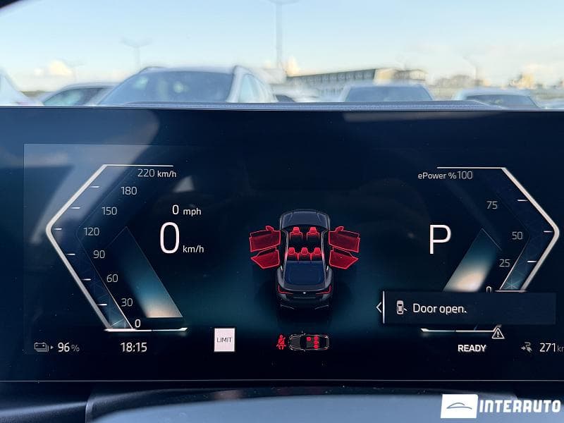 BMW i4 eDrive35 2023 — Миниатюра 9