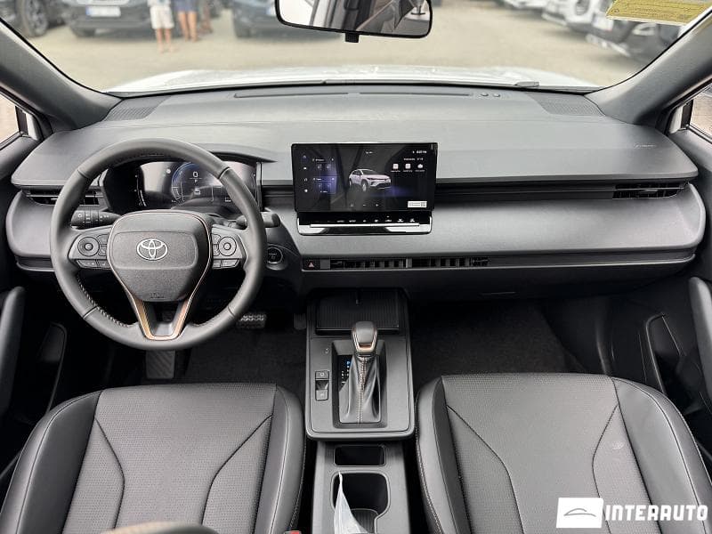 2026 Toyota Corolla Cross — Miniatură 10