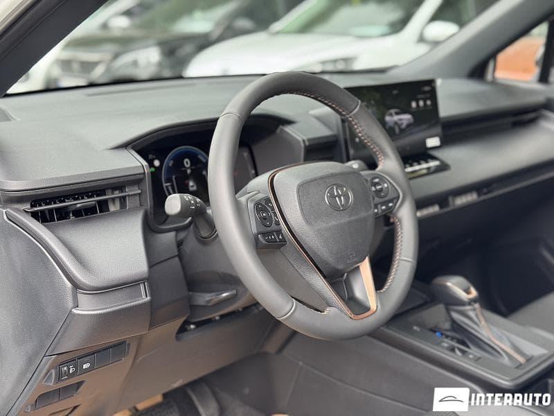 2026 Toyota Corolla Cross — Miniatură 9