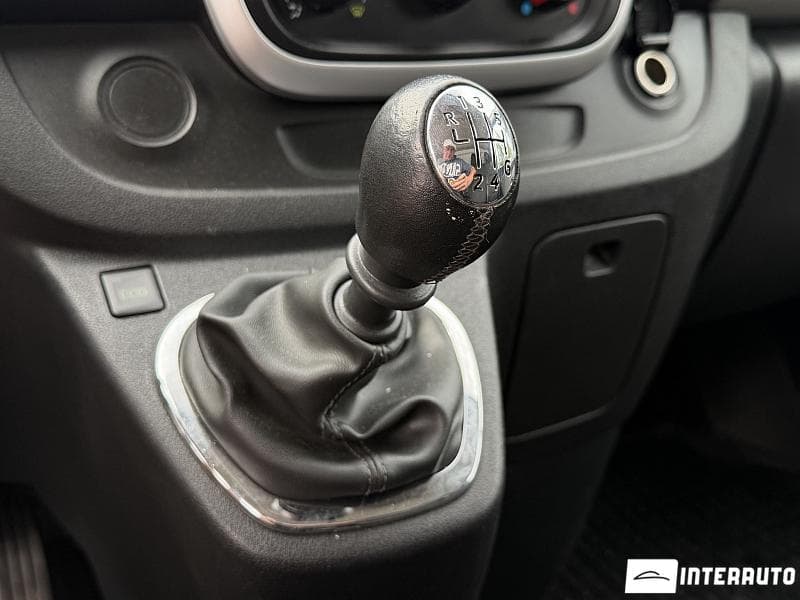 2018 Renault Trafic — Miniatură 9