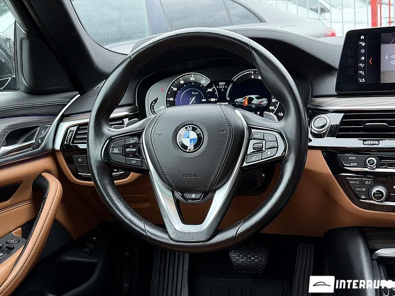 2018 BMW 530e — Miniatură 11