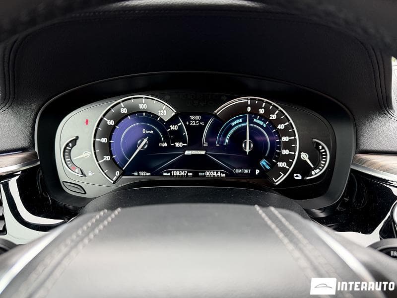 2018 BMW 530e — Miniatură 10