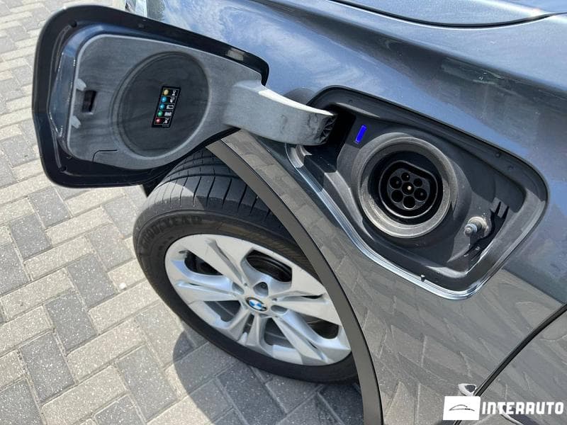 2020 BMW X1 2.5e — Miniatură 5