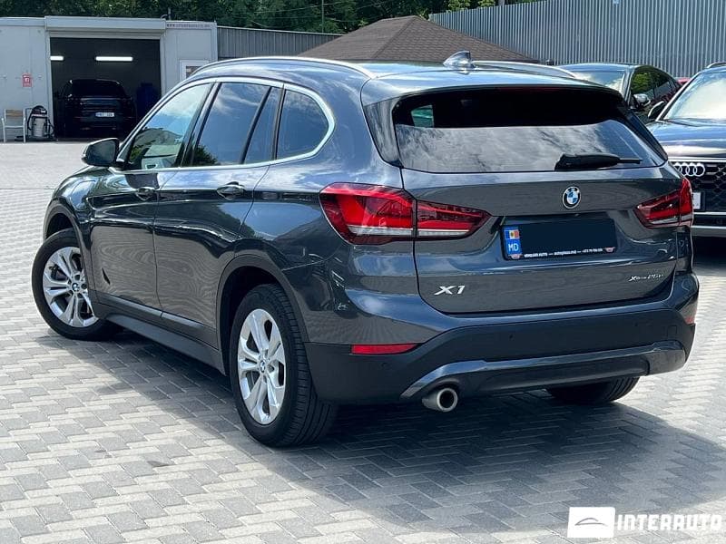 2020 BMW X1 2.5e — Miniatură 2