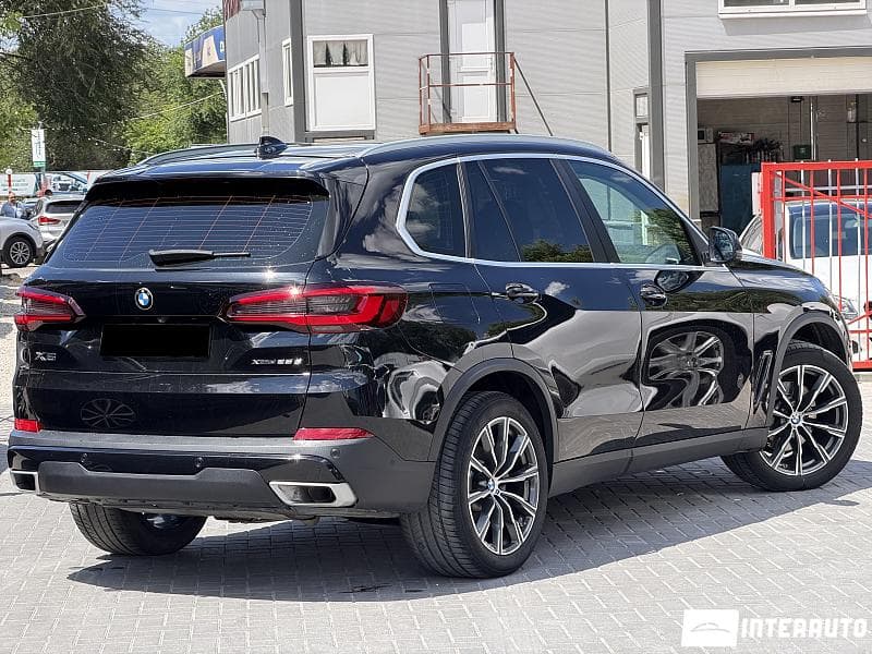 BMW X5 2.5D 2021 — Миниатюра 2