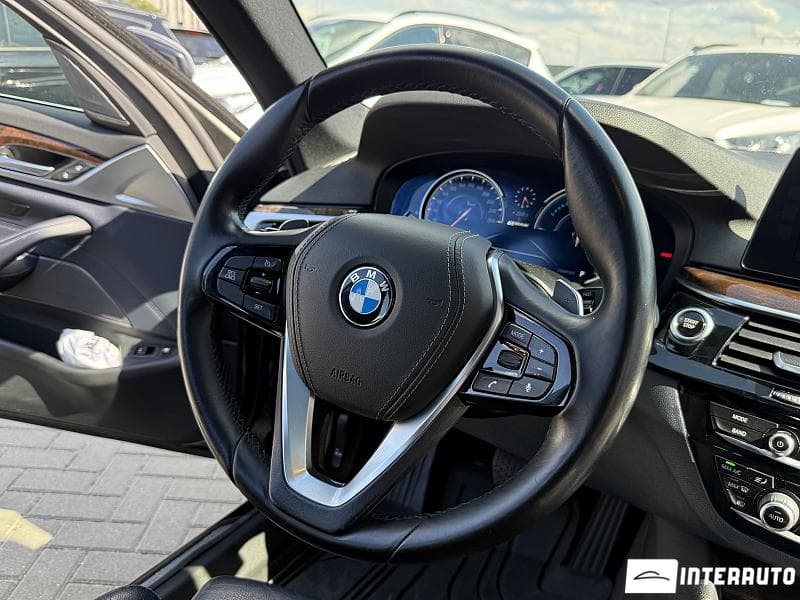 2018 BMW 530e — Miniatură 7