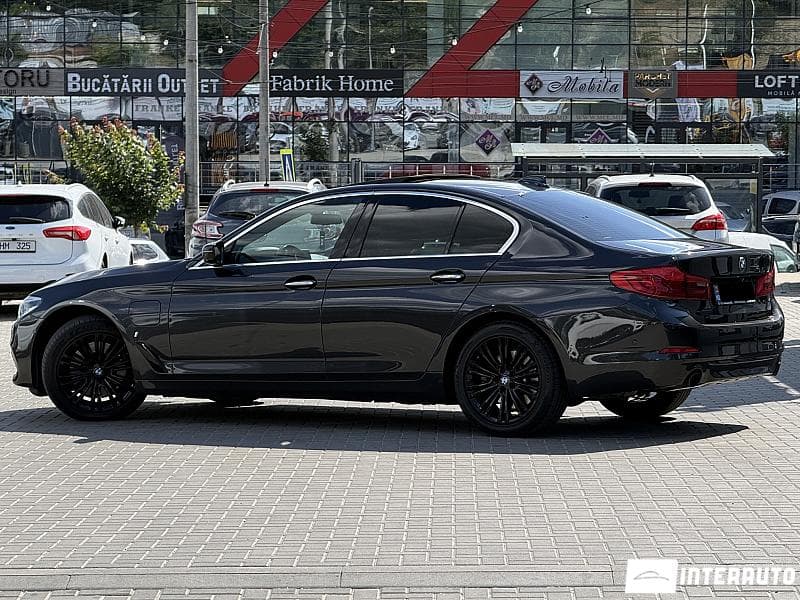 2018 BMW 530e — Miniatură 4