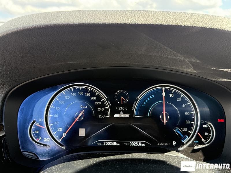 2018 BMW 530e — Miniatură 8