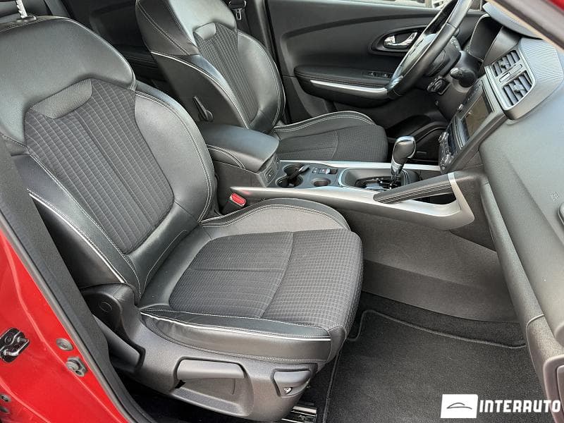 2017 Renault Kadjar — Miniatură 18