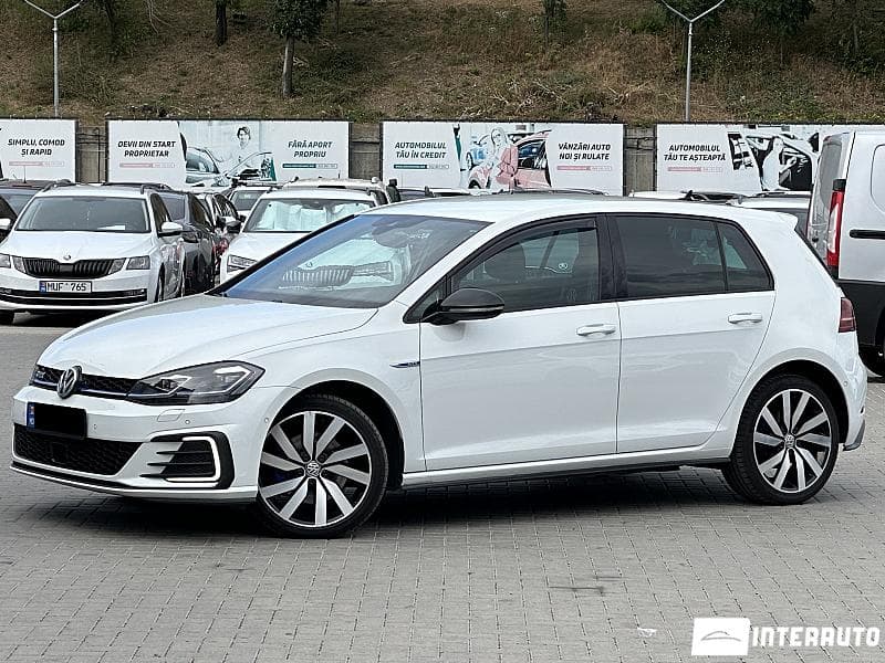 2017 Volkswagen Golf GTE — Miniatură 2