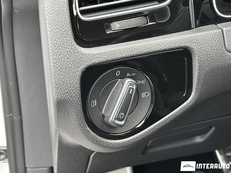 2017 Volkswagen Golf GTE — Miniatură 19