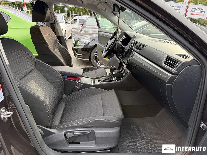 2016 Skoda Superb — Miniatură 6