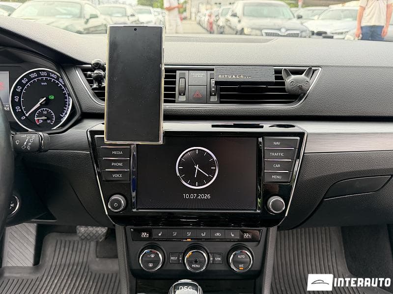 2016 Skoda Superb — Miniatură 12