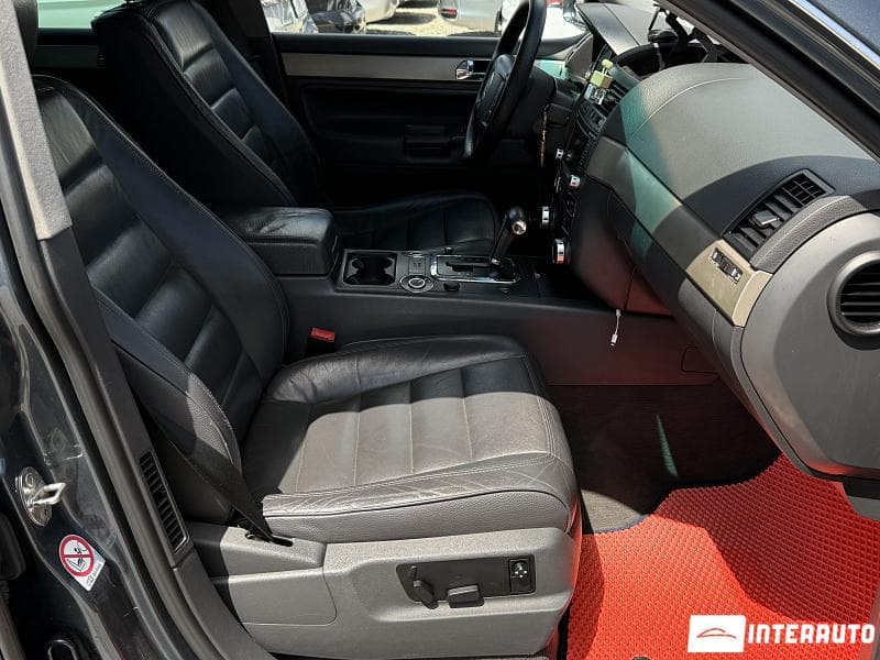 2005 Volkswagen Touareg — Miniatură 16