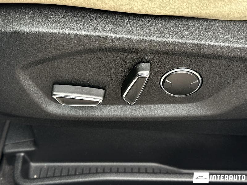 2019 Ford Edge — Miniatură 8