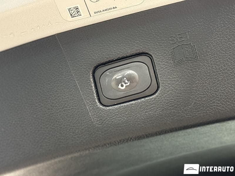 2019 Ford Edge — Miniatură 25