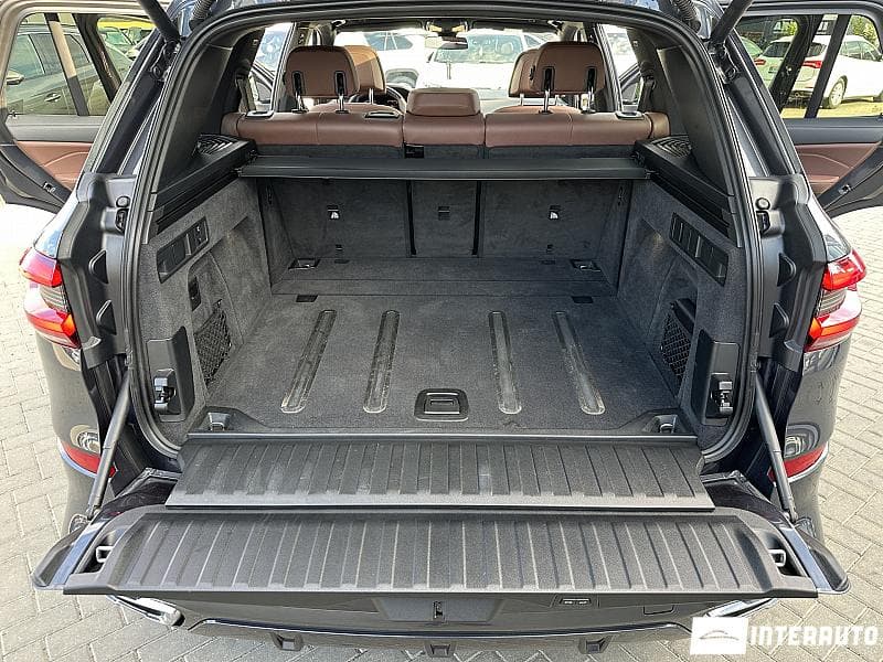 2020 BMW X5 2.5D — Miniatură 23