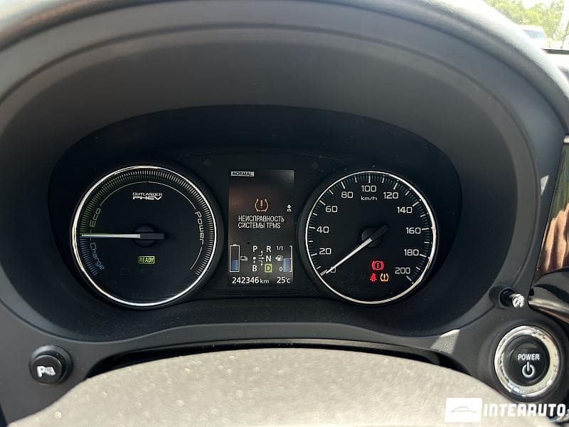 2014 Mitsubishi Outlander — Miniatură 8