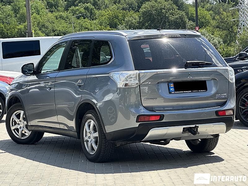 2014 Mitsubishi Outlander — Miniatură 4