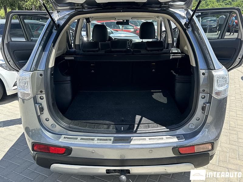 2014 Mitsubishi Outlander — Miniatură 19