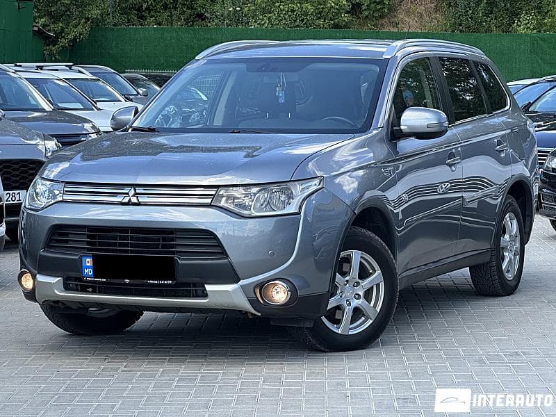 2014 Mitsubishi Outlander — Miniatură 2