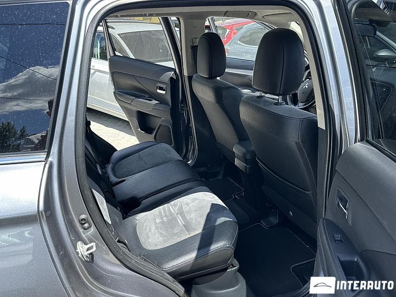 2014 Mitsubishi Outlander — Miniatură 13