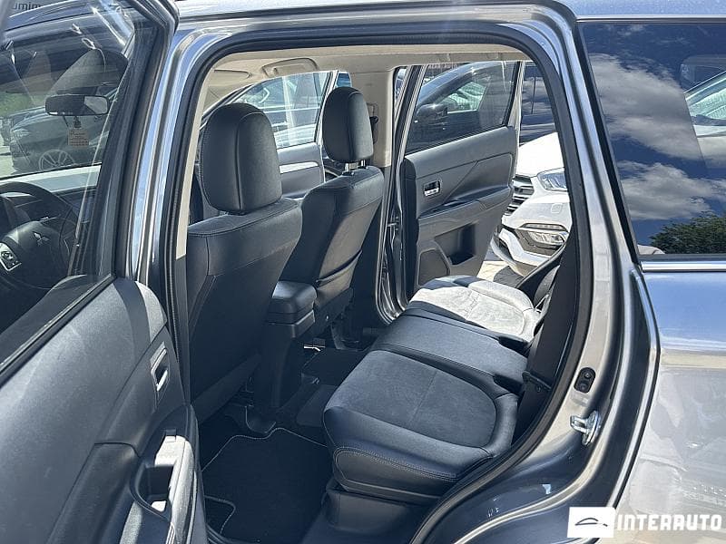 2014 Mitsubishi Outlander — Miniatură 12