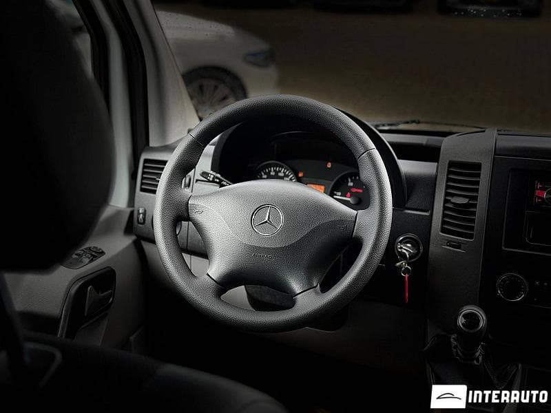 Mercedes Sprinter 2015 — Миниатюра 7