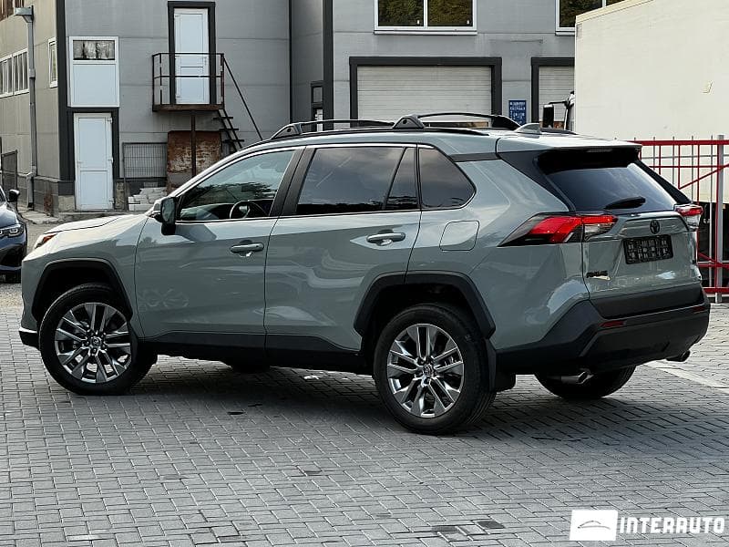 Toyota Rav-4 2023 — Миниатюра 2
