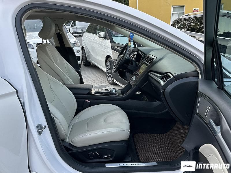 2018 Ford Fusion — Miniatură 15