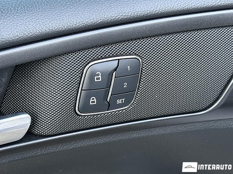 2018 Ford Fusion — Miniatură 18