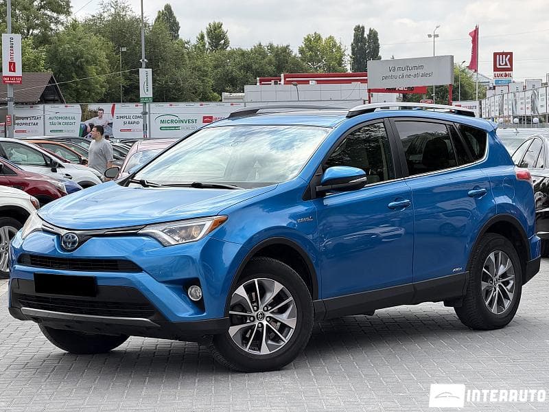 2017 Toyota Rav-4 — Miniatură 3