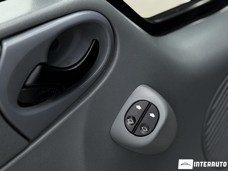 2011 Ford Transit — Miniatură 5