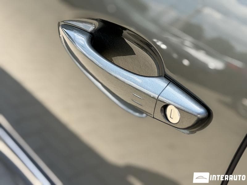 2020 Peugeot 3008 — Miniatură 5