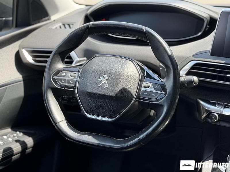 2020 Peugeot 3008 — Miniatură 14