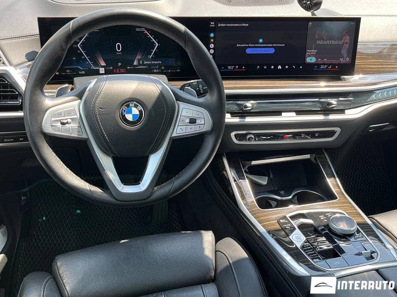 BMW X7 4.0i 2024 — Миниатюра 7