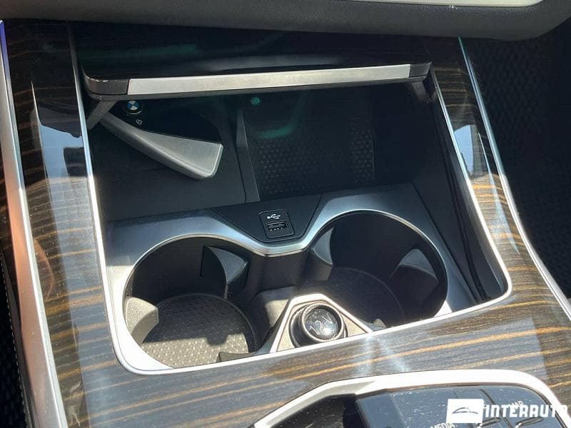 BMW X7 4.0i 2024 — Миниатюра 17