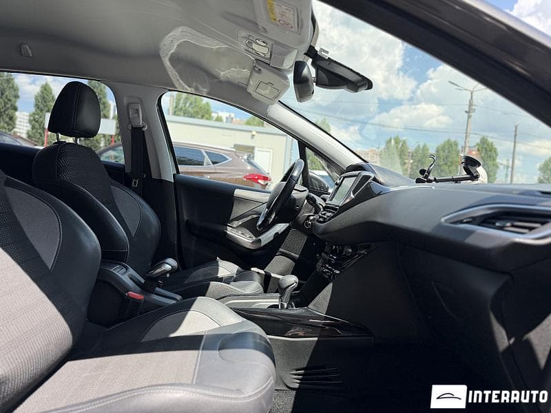 2019 Peugeot 2008 — Miniatură 11