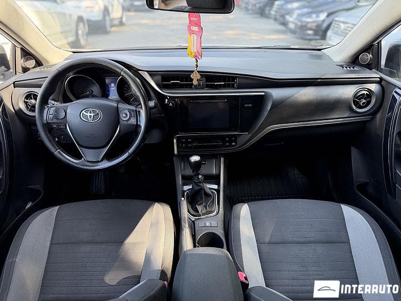 2015 Toyota Auris — Miniatură 15