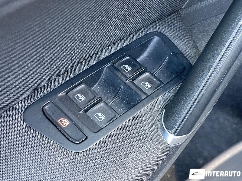 2019 Volkswagen Golf — Miniatură 7