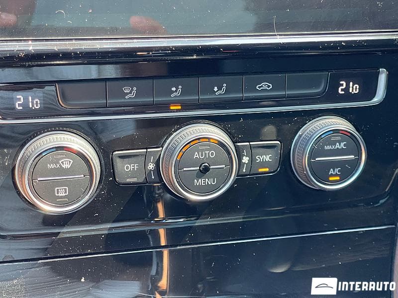 2019 Volkswagen Golf — Miniatură 12