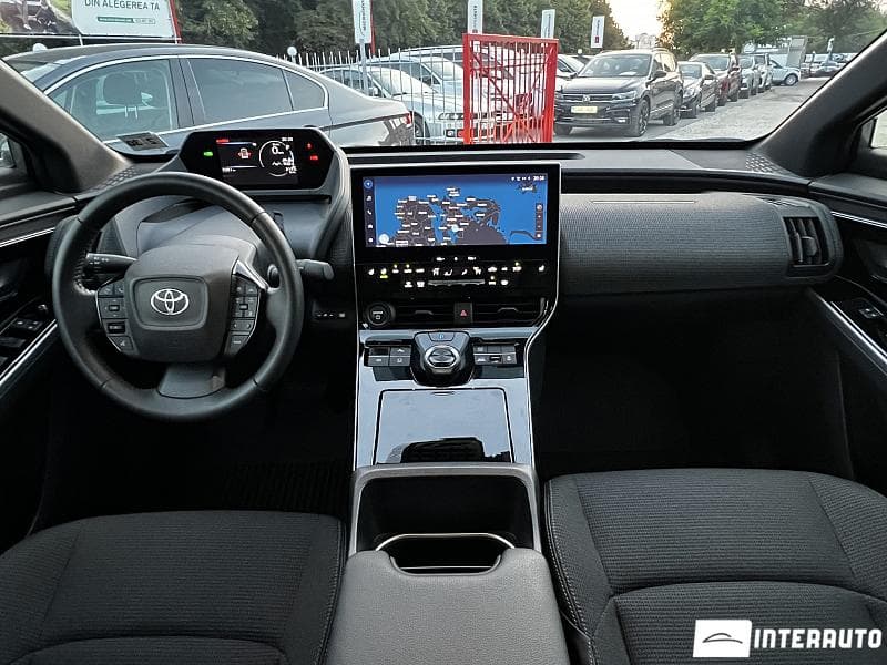 2024 Toyota bZ4X — Miniatură 8