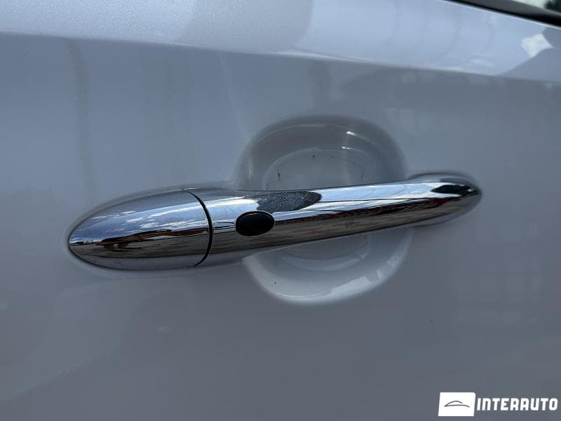 2018 Kia Carnival — Miniatură 5