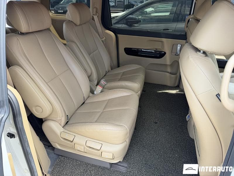 2018 Kia Carnival — Miniatură 18