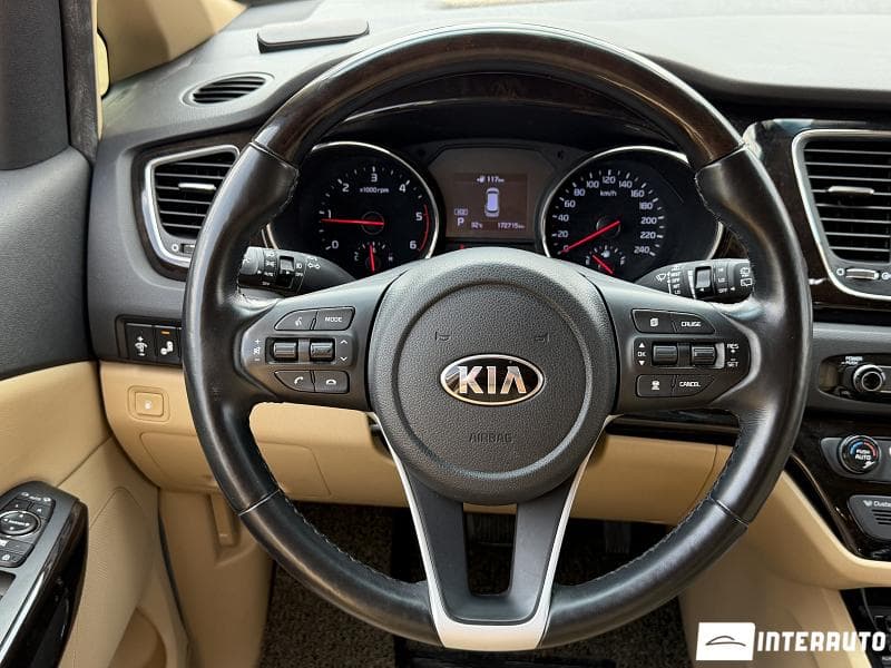 2018 Kia Carnival — Miniatură 12