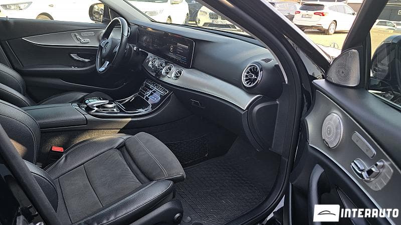 2017 Mercedes E 200 — Miniatură 13