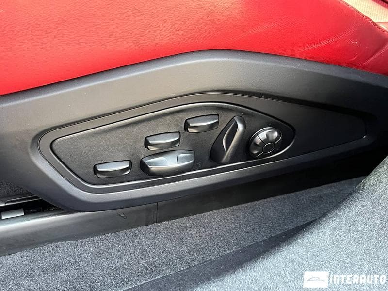 2020 Porsche Taycan Turbo — Miniatură 13