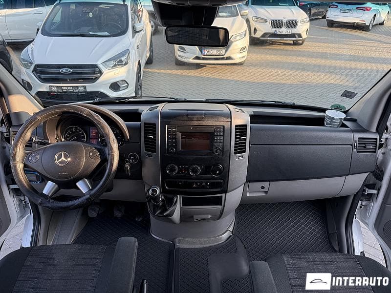 2015 Mercedes Sprinter — Miniatură 7