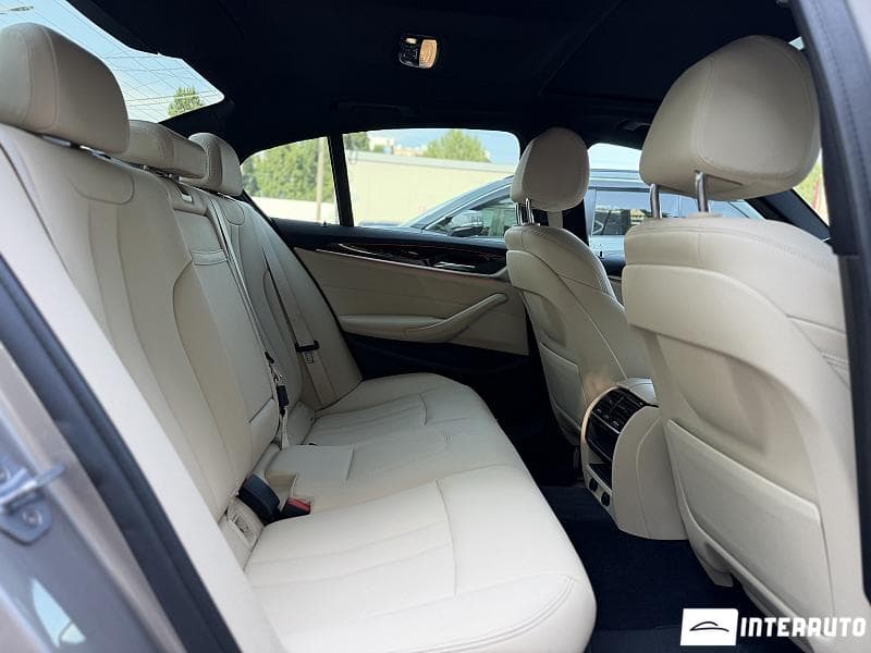 2019 BMW 530e — Miniatură 16