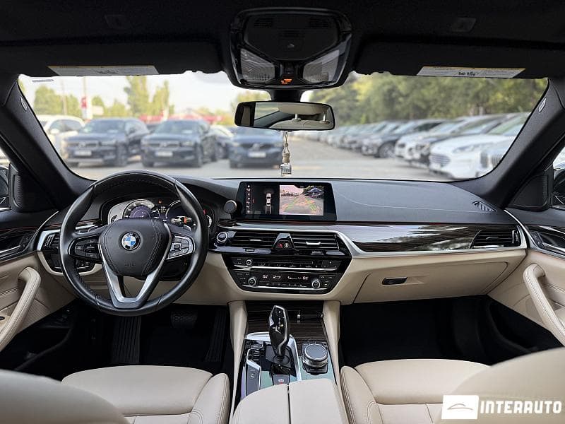 2019 BMW 530e — Miniatură 9